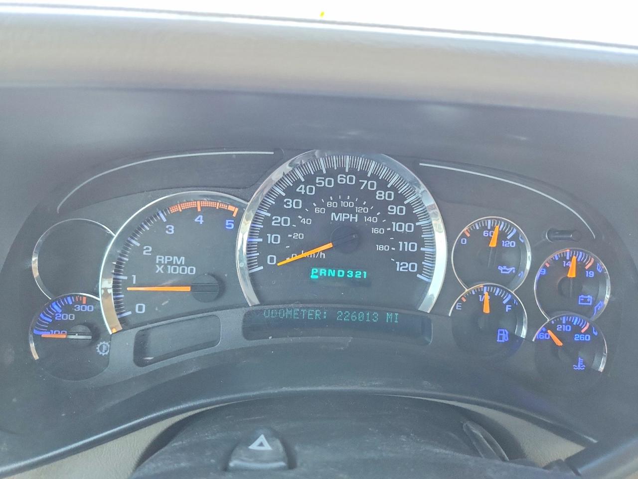 2004 CHEVROLET SILVERADO