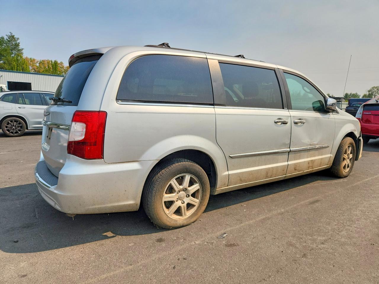 2012 CHRYSLER MINIVAN