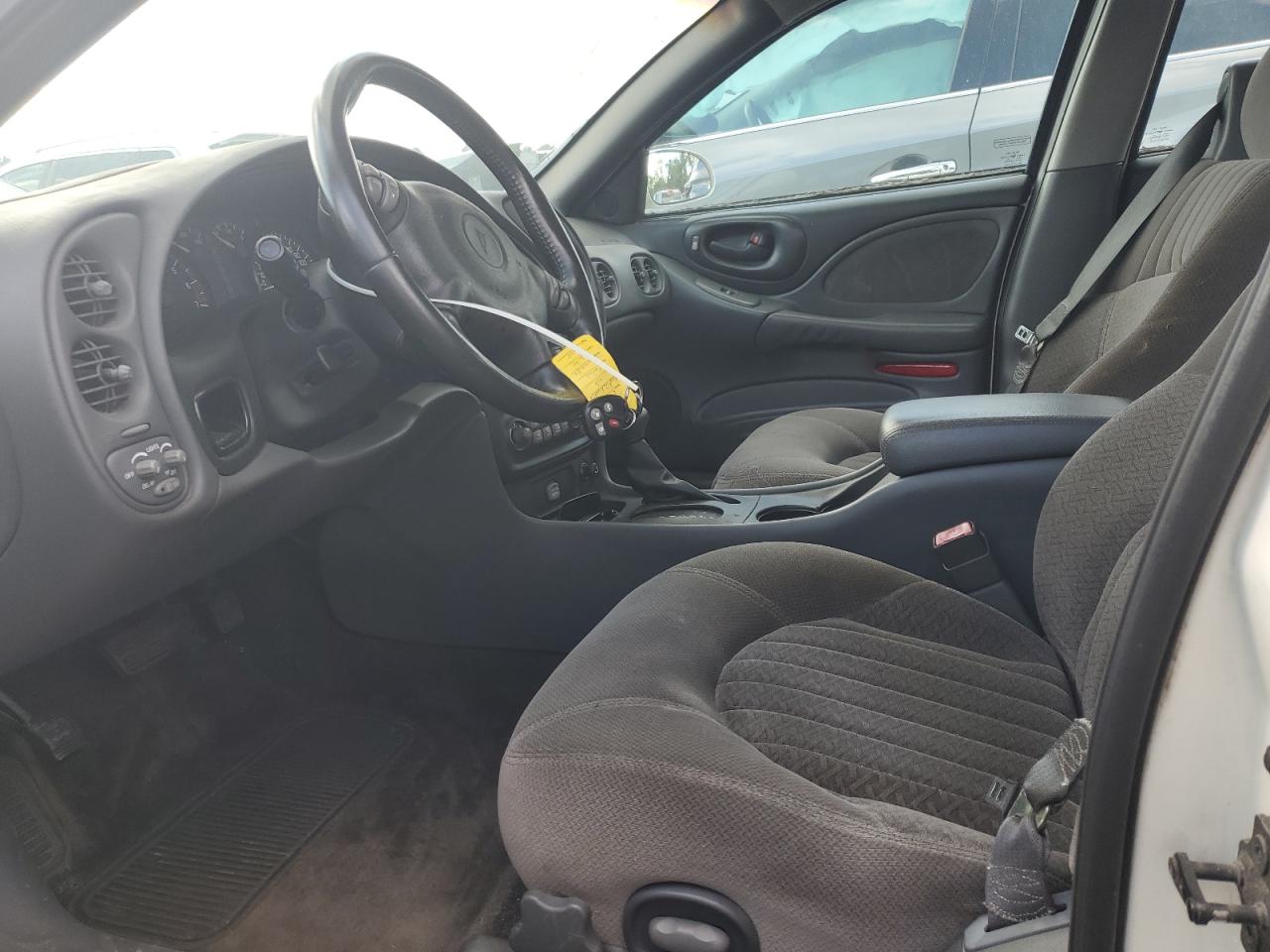 2003 PONTIAC BONNEVILLE