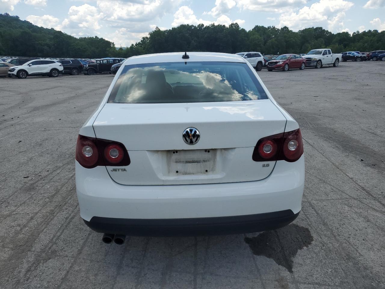 2010 VOLKSWAGEN JETTA