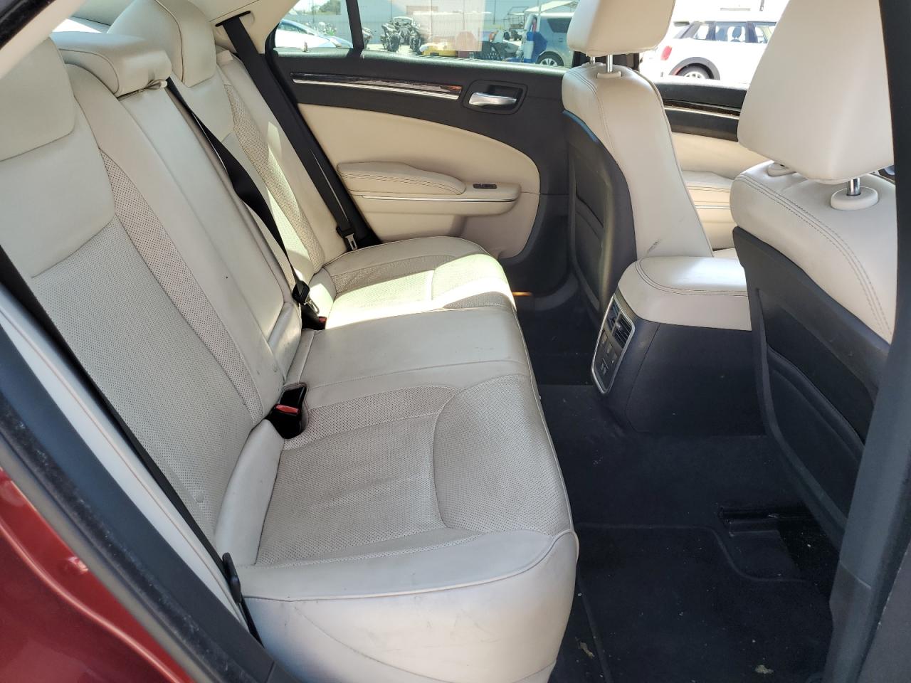 2016 CHRYSLER 300