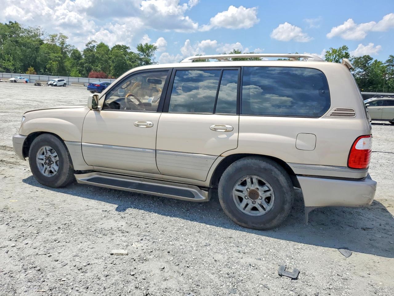 2002 LEXUS LX470