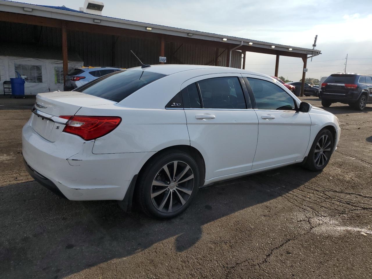 2012 CHRYSLER 200