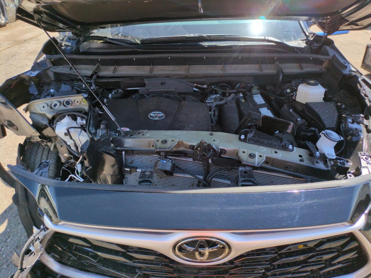 2022 TOYOTA HIGHLANDER