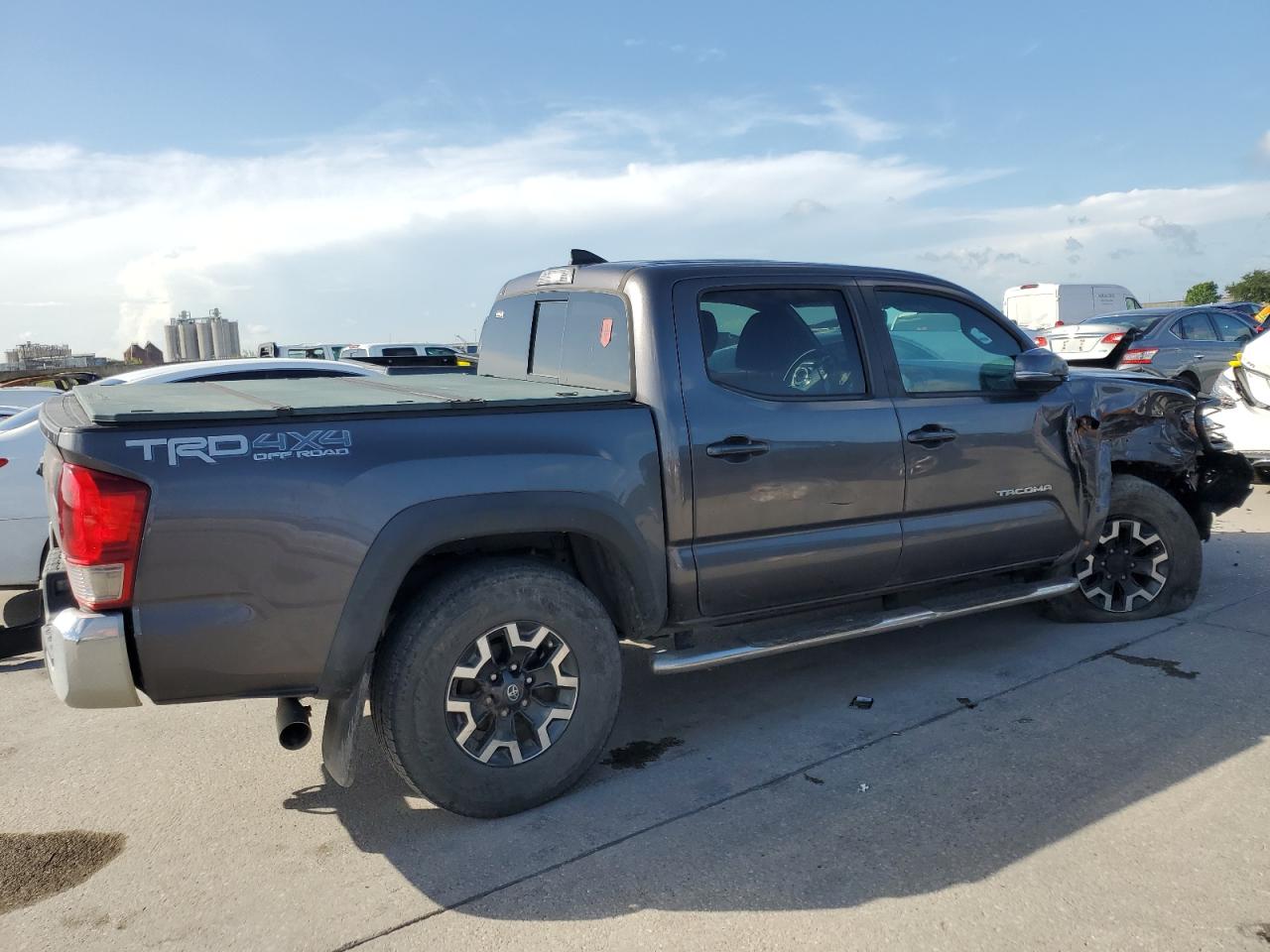 2017 TOYOTA TACOMA