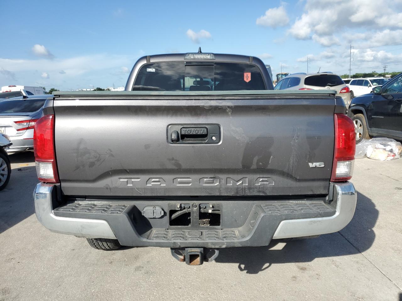 2017 TOYOTA TACOMA