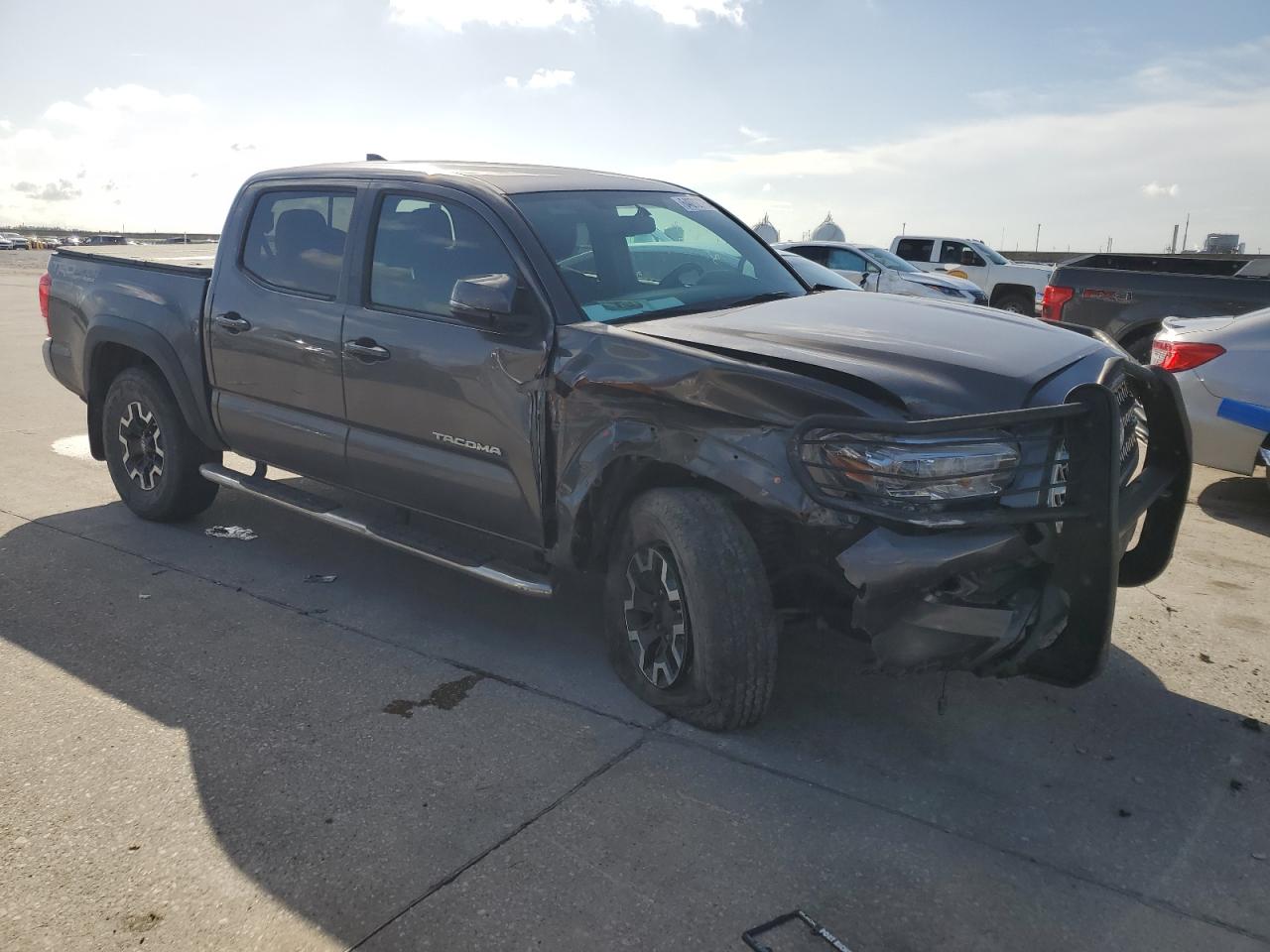 2017 TOYOTA TACOMA