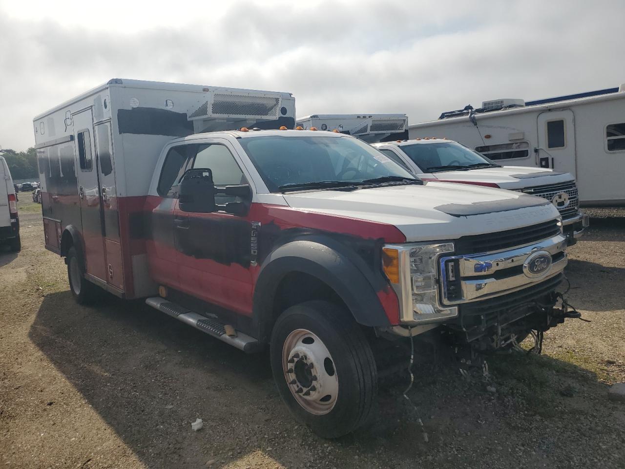 2017 FORD F550