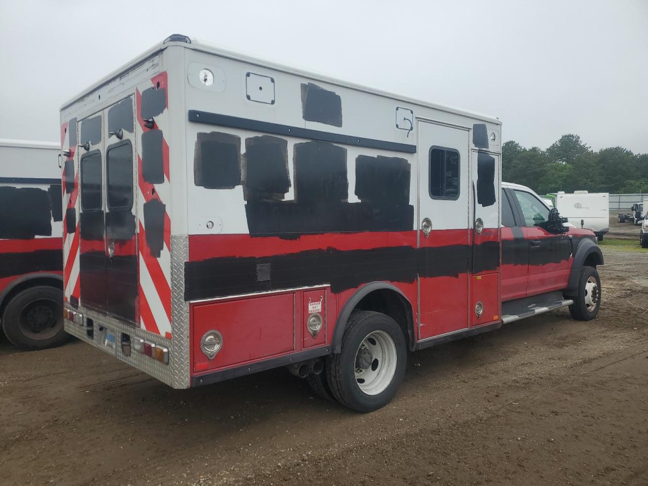 2017 FORD F550