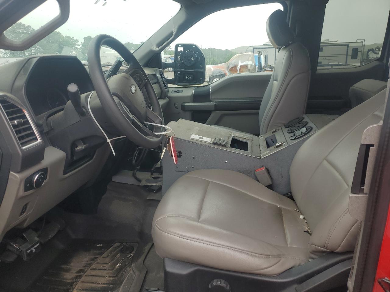 2017 FORD F550