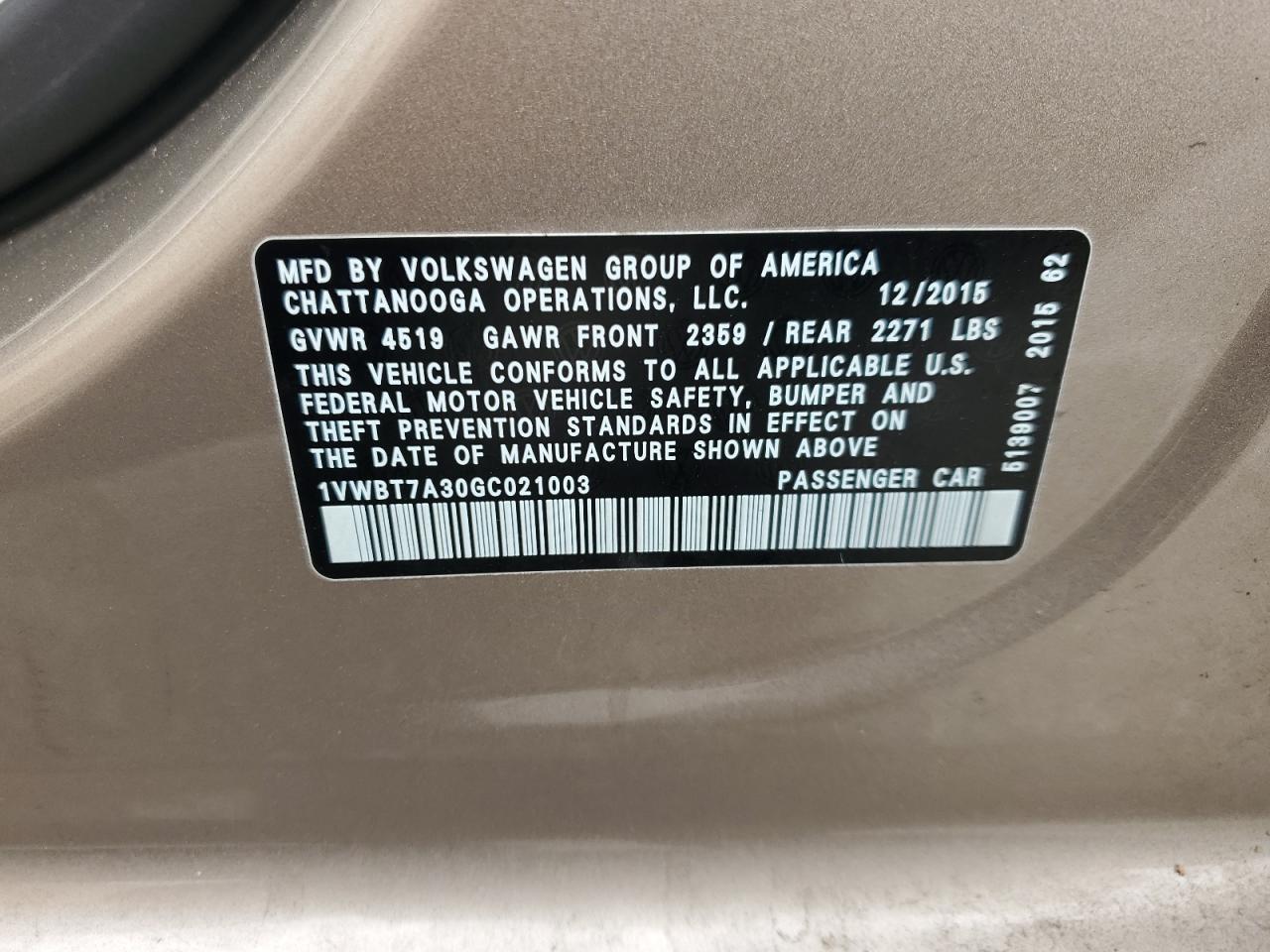 2016 VOLKSWAGEN PASSAT