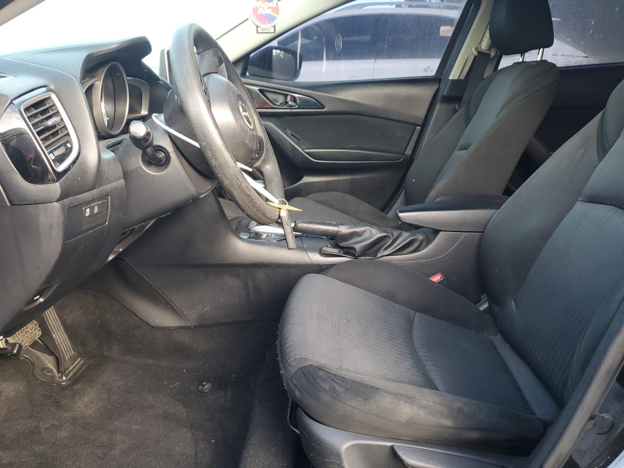 2015 MAZDA 3