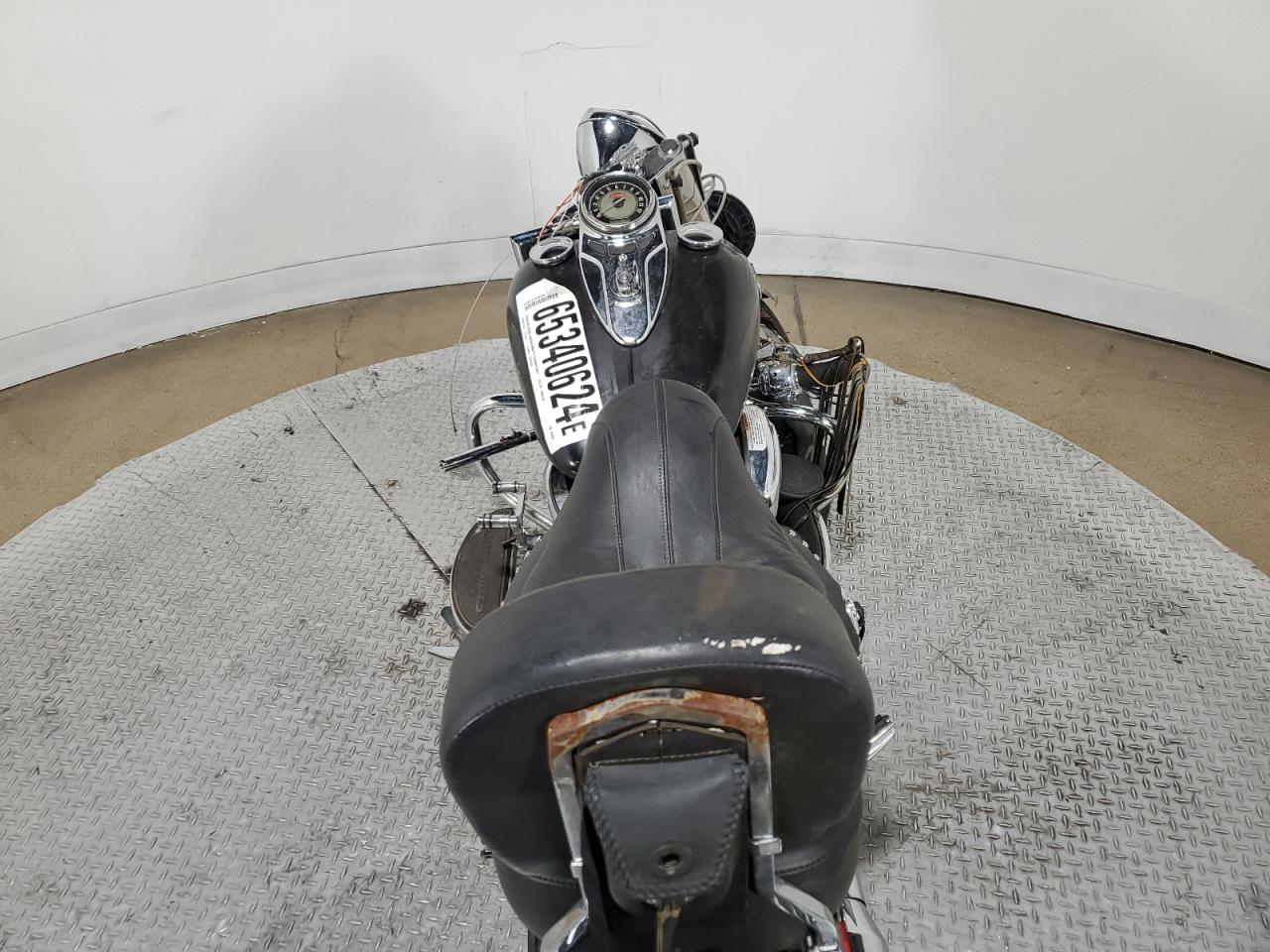 2010 HARLEY DAVIDSON FL