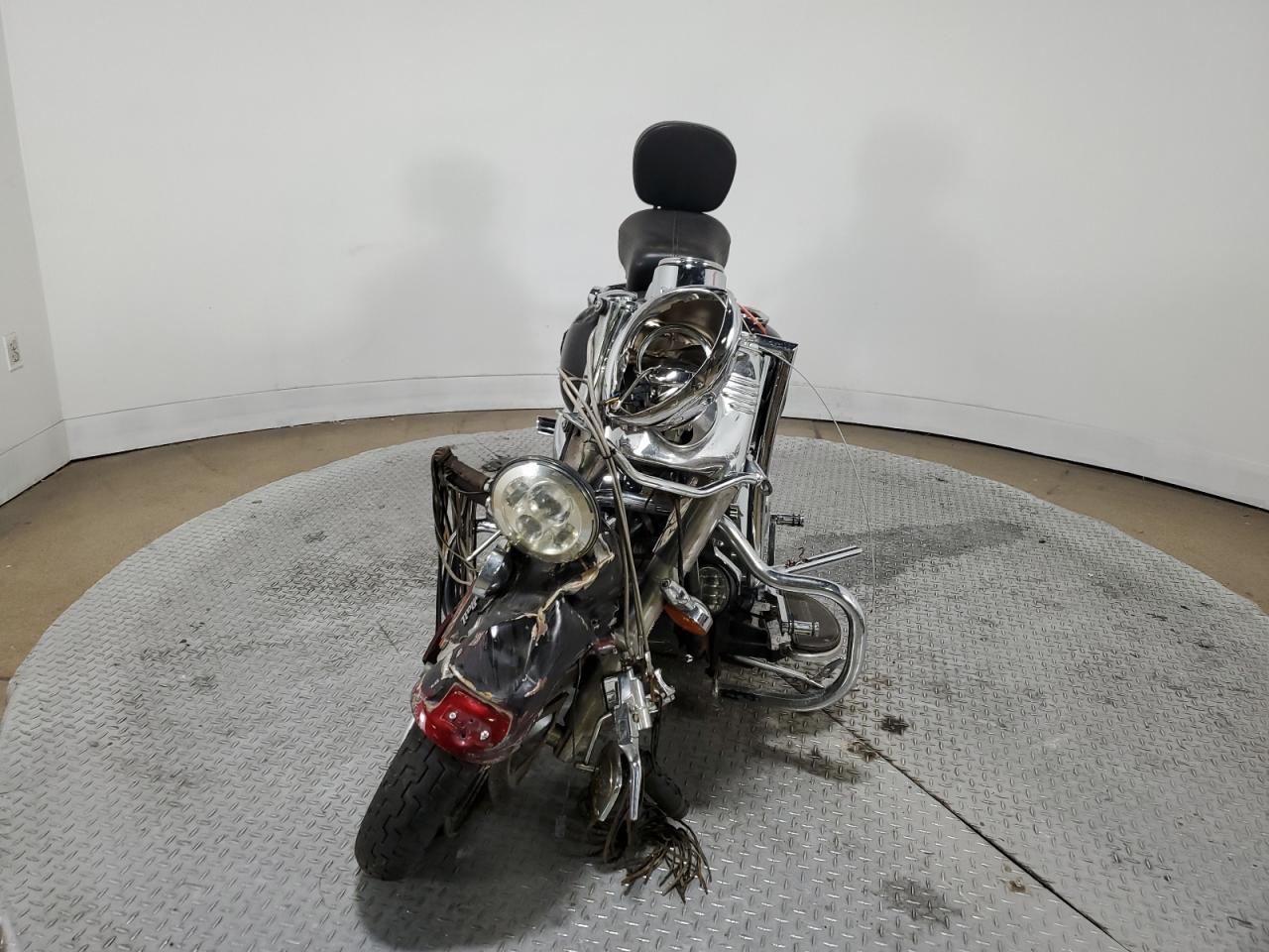 2010 HARLEY DAVIDSON FL