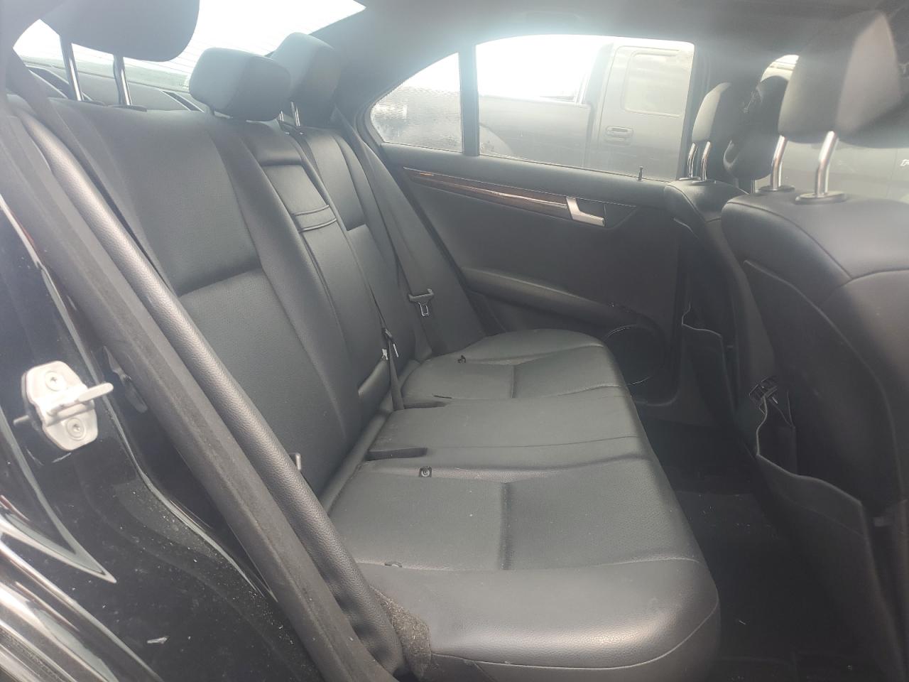2012 MERCEDES-BENZ C-CLASS
