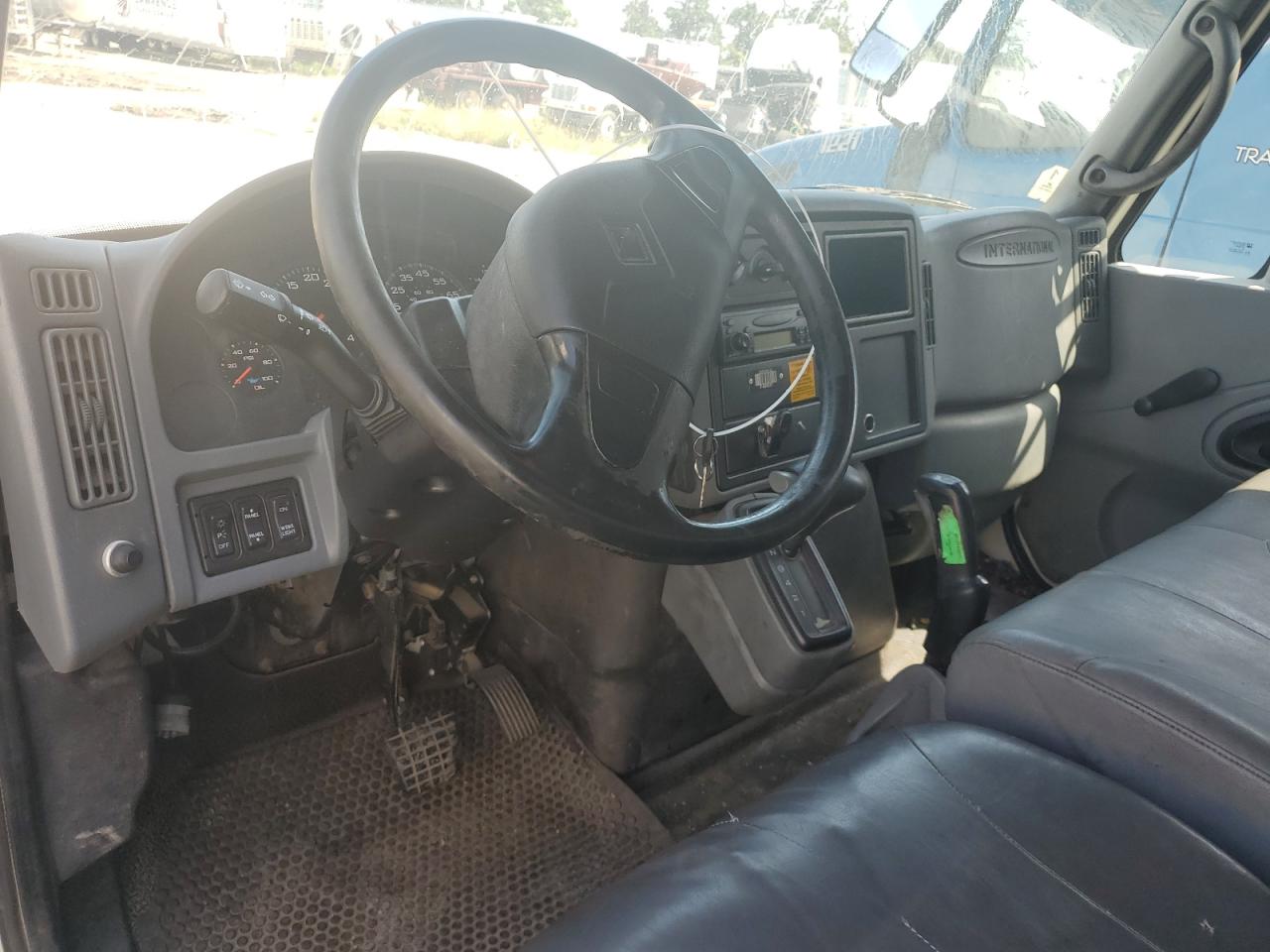 2007 INTERNATIONAL 4000 SERIE