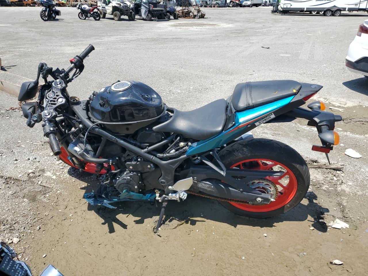 2021 YAMAHA YZF600