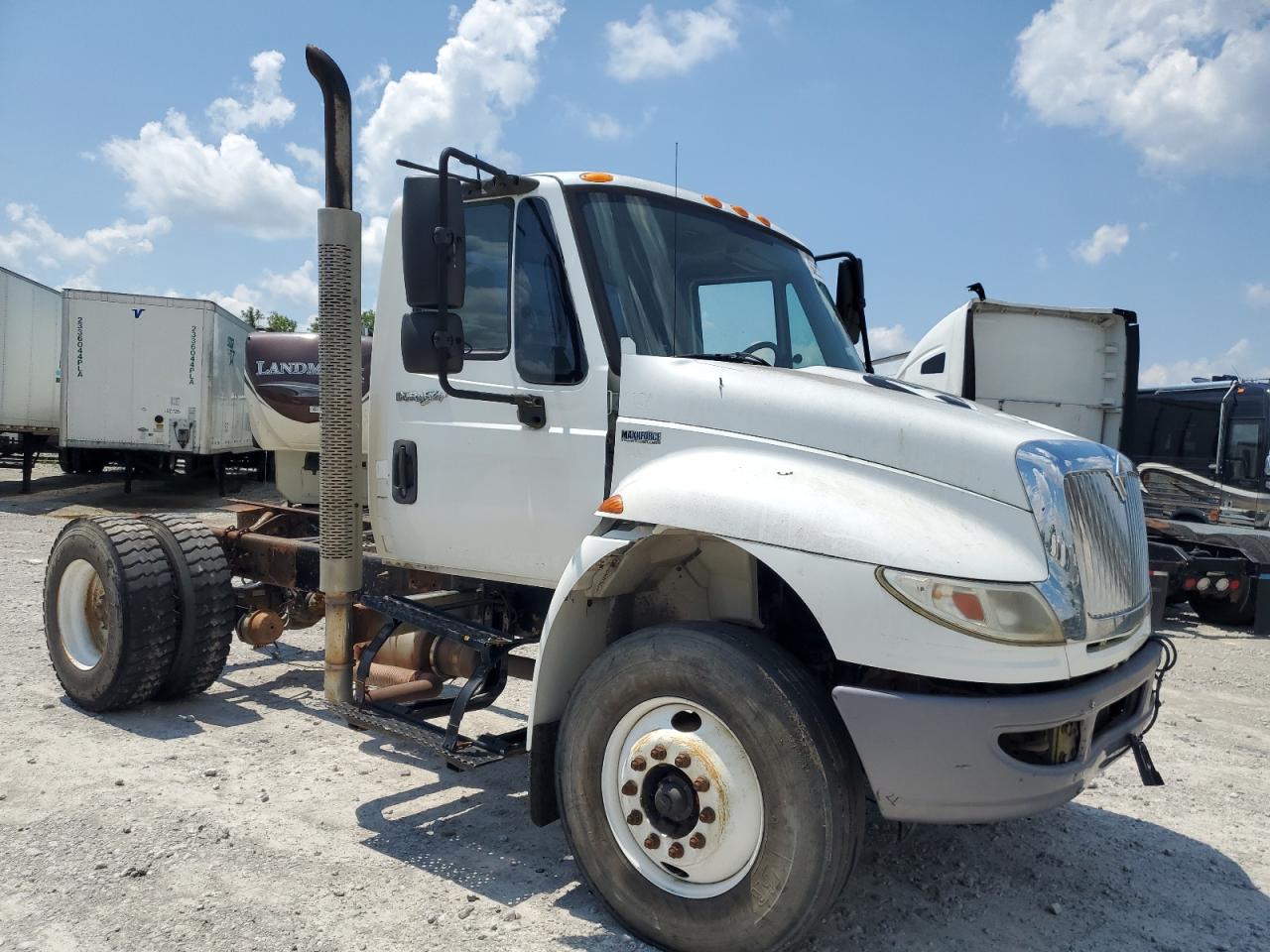 2012 INTERNATIONAL 4000 SERIE