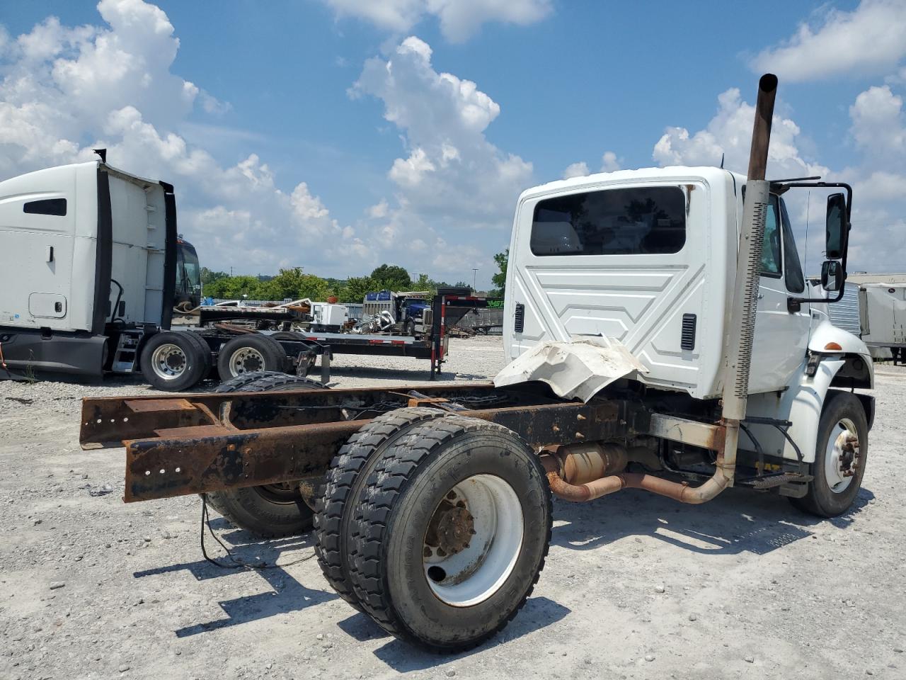 2012 INTERNATIONAL 4000 SERIE