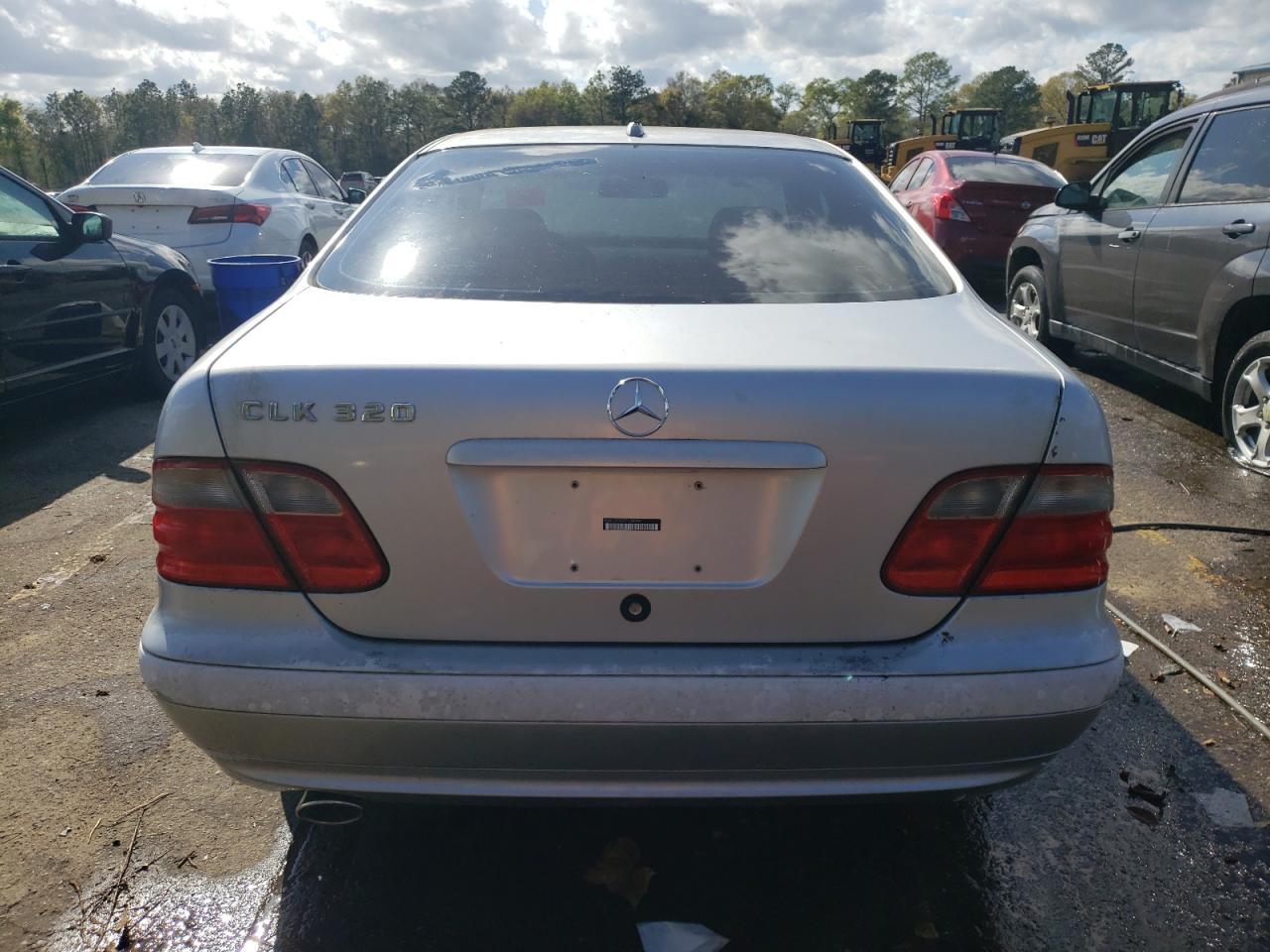 2002 MERCEDES-BENZ CLK-CLASS
