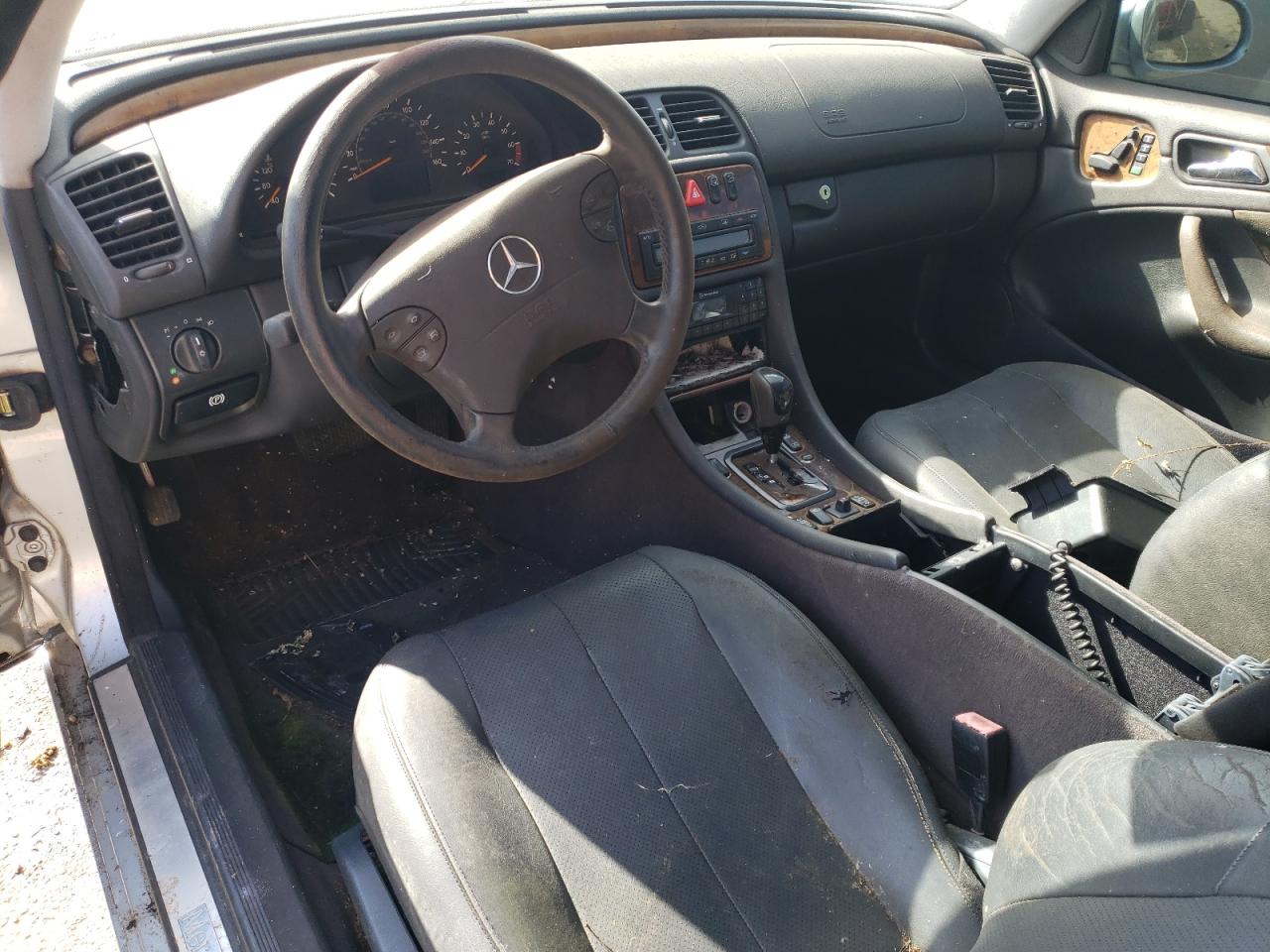 2002 MERCEDES-BENZ CLK-CLASS