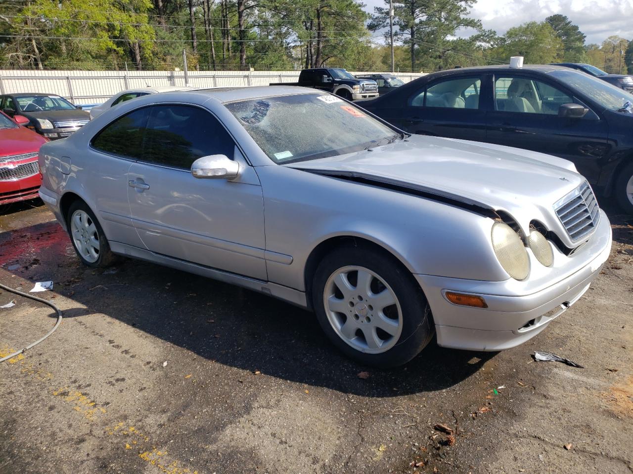 2002 MERCEDES-BENZ CLK-CLASS