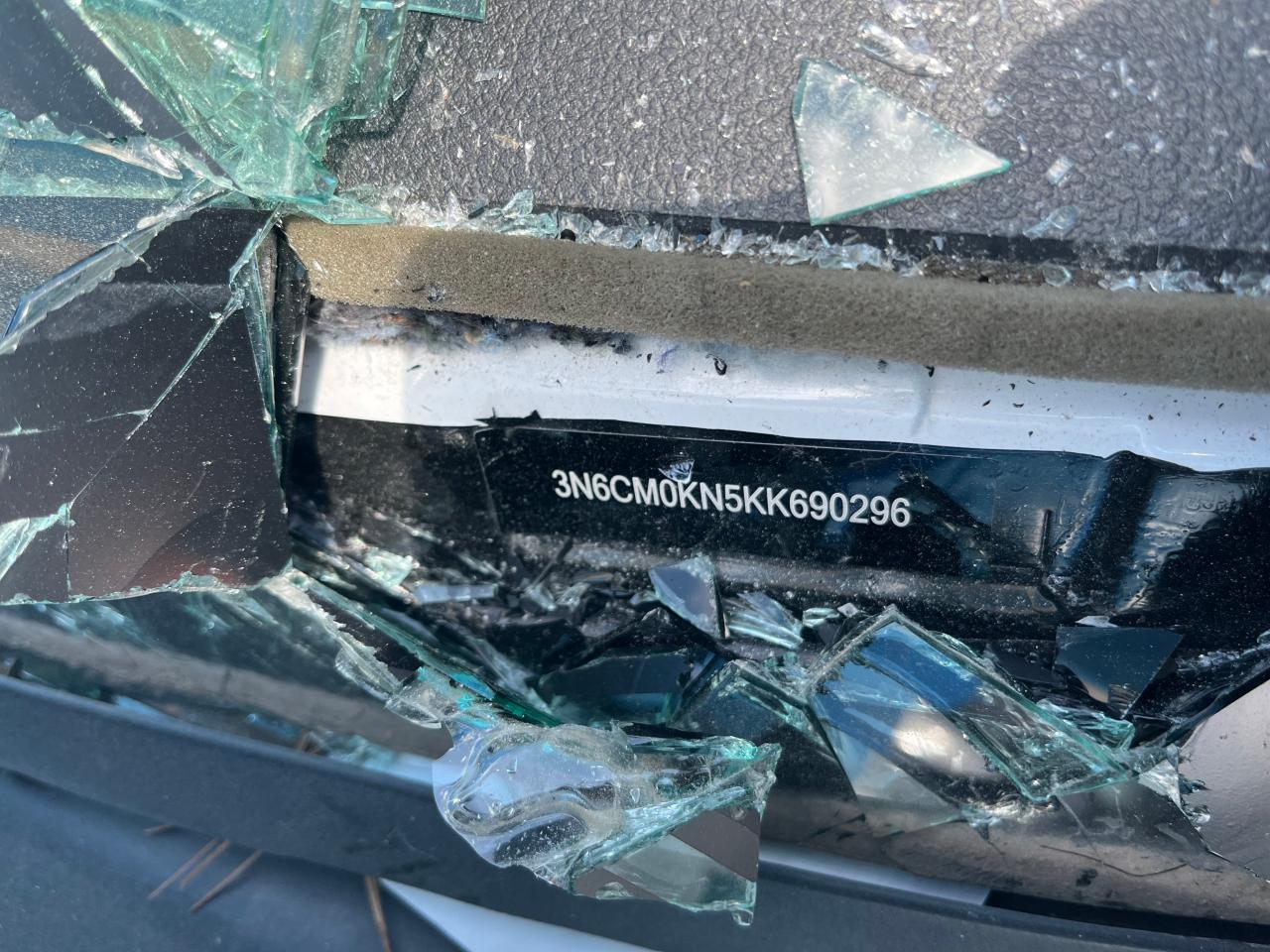 2019 NISSAN NV