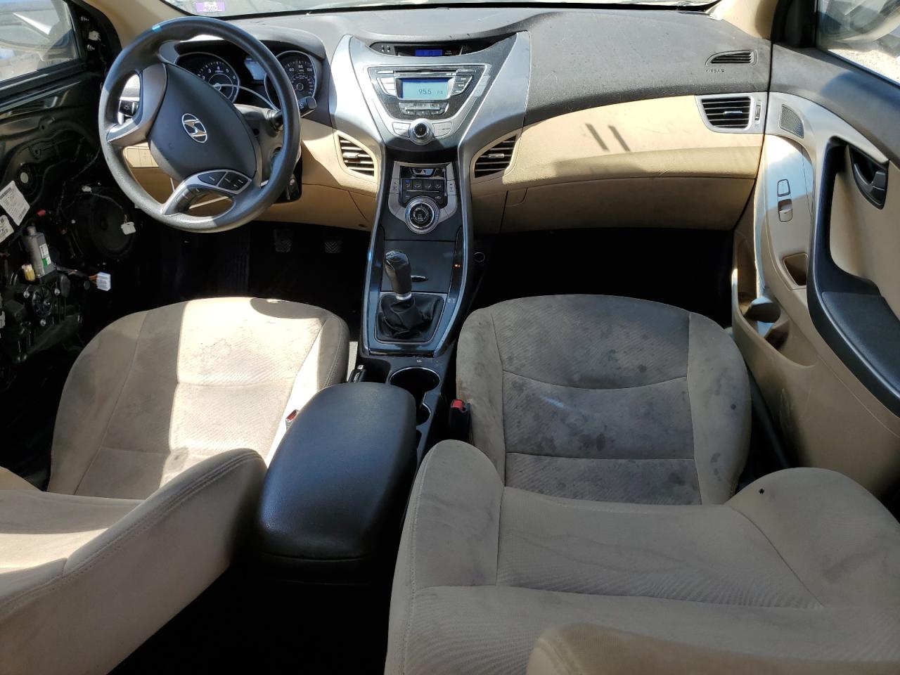 2013 HYUNDAI ELANTRA