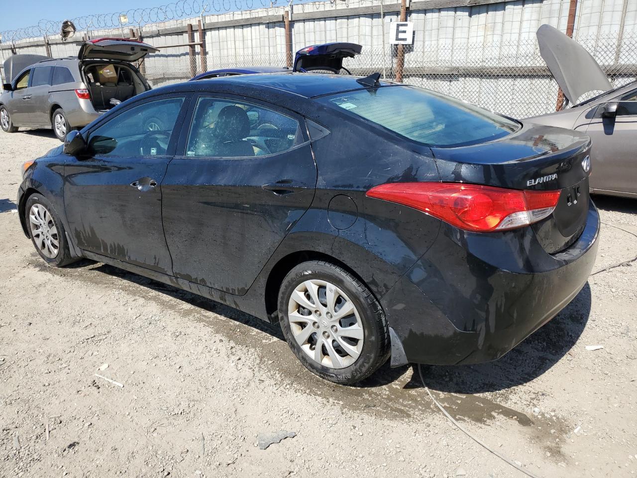 2013 HYUNDAI ELANTRA