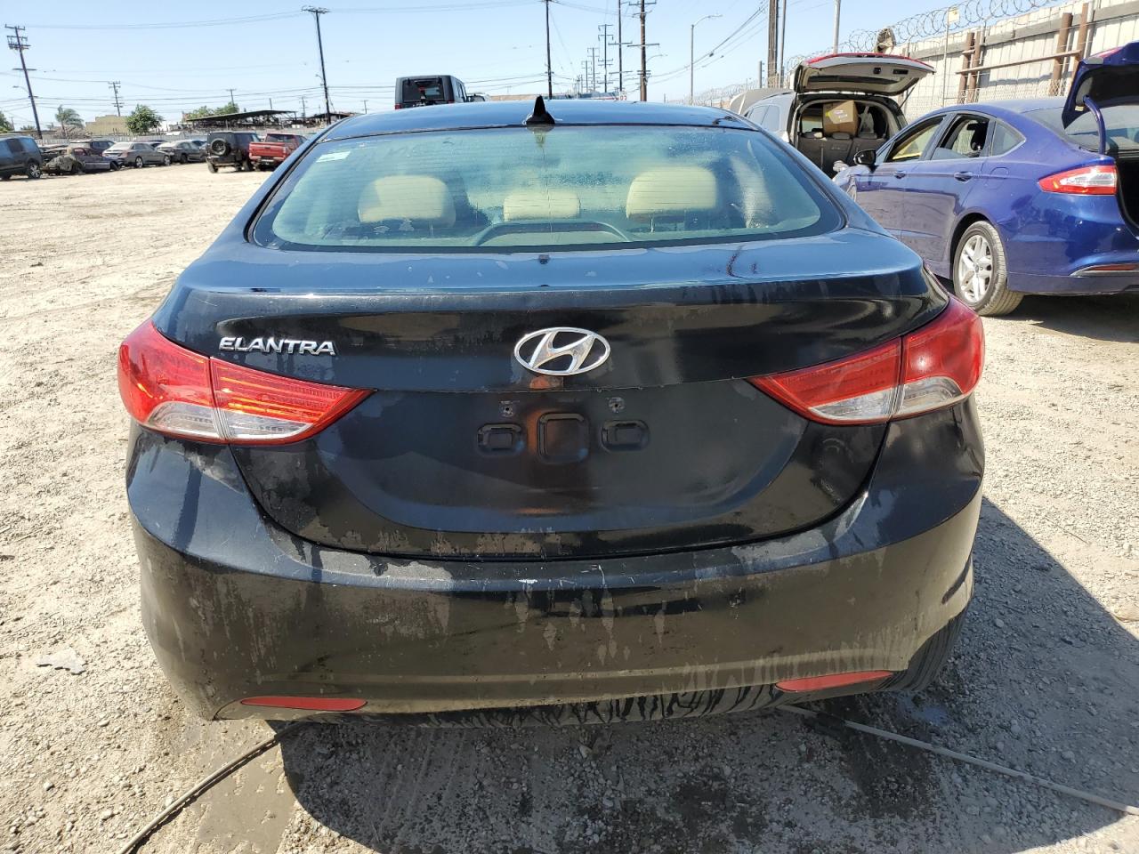 2013 HYUNDAI ELANTRA
