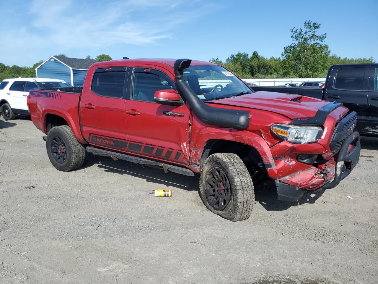 2017 TOYOTA TACOMA