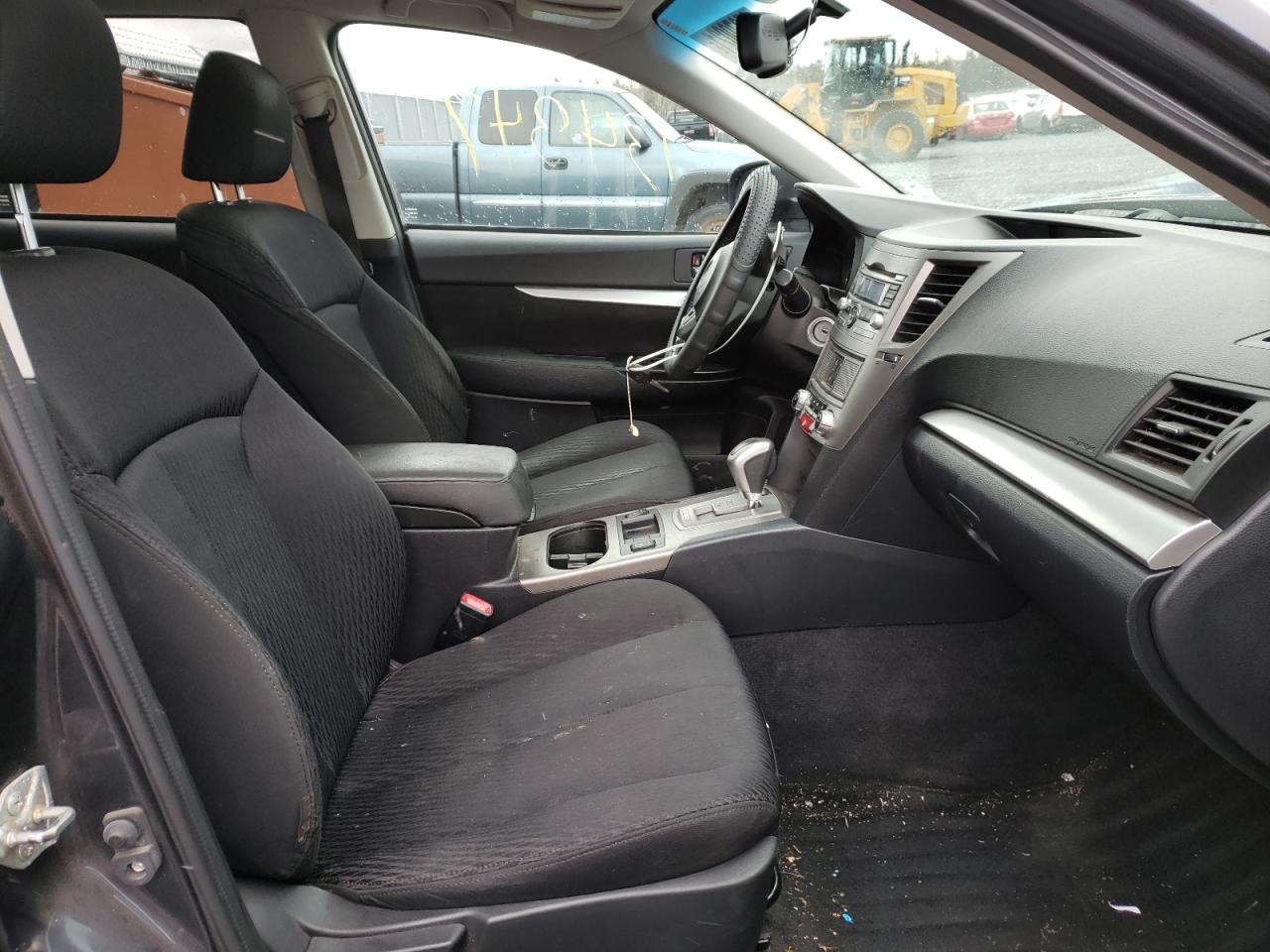 2011 SUBARU OUTBACK