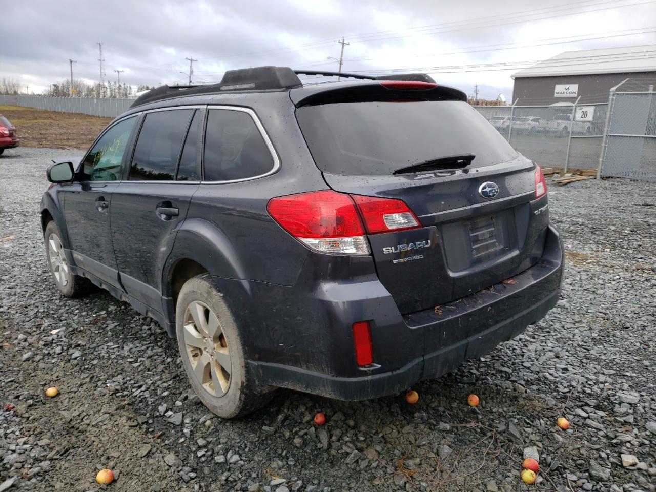 2011 SUBARU OUTBACK