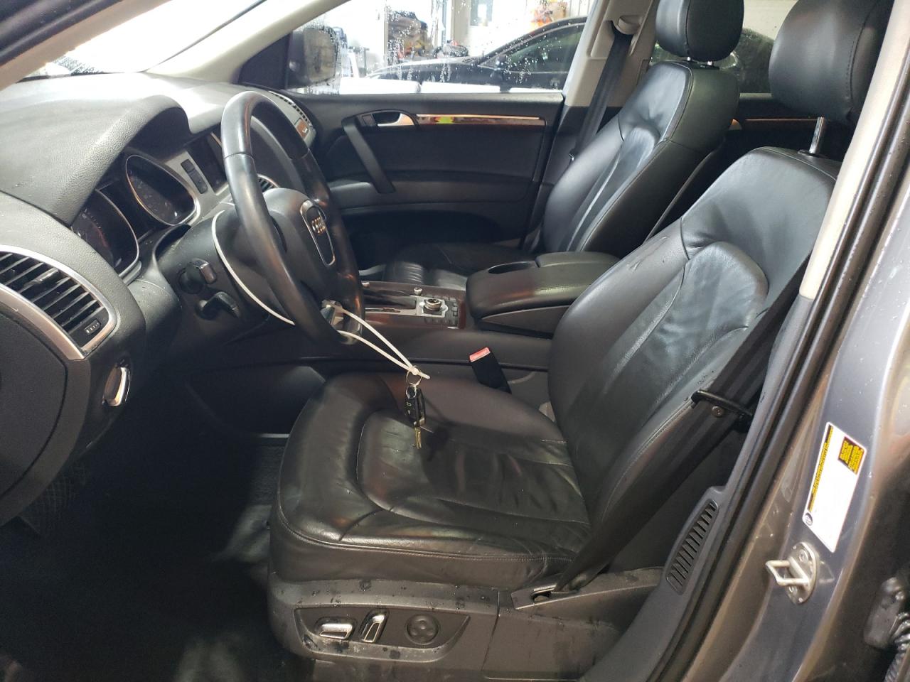 2010 AUDI Q7