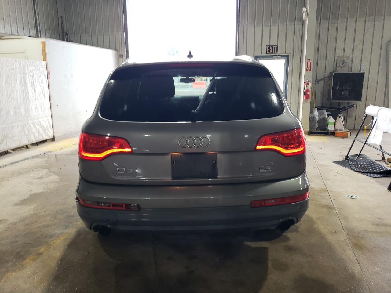 2010 AUDI Q7