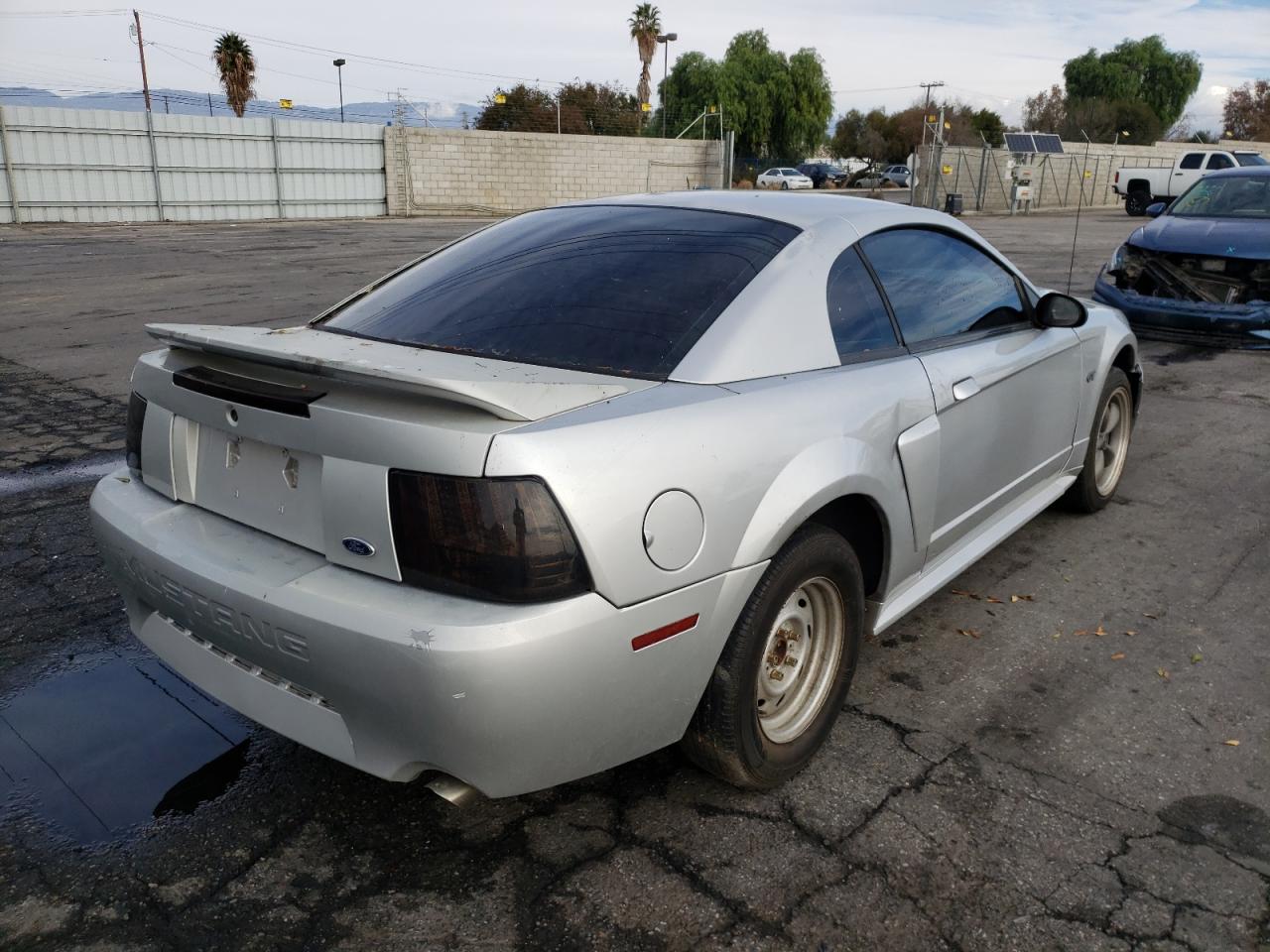2002 FORD MUSTANG