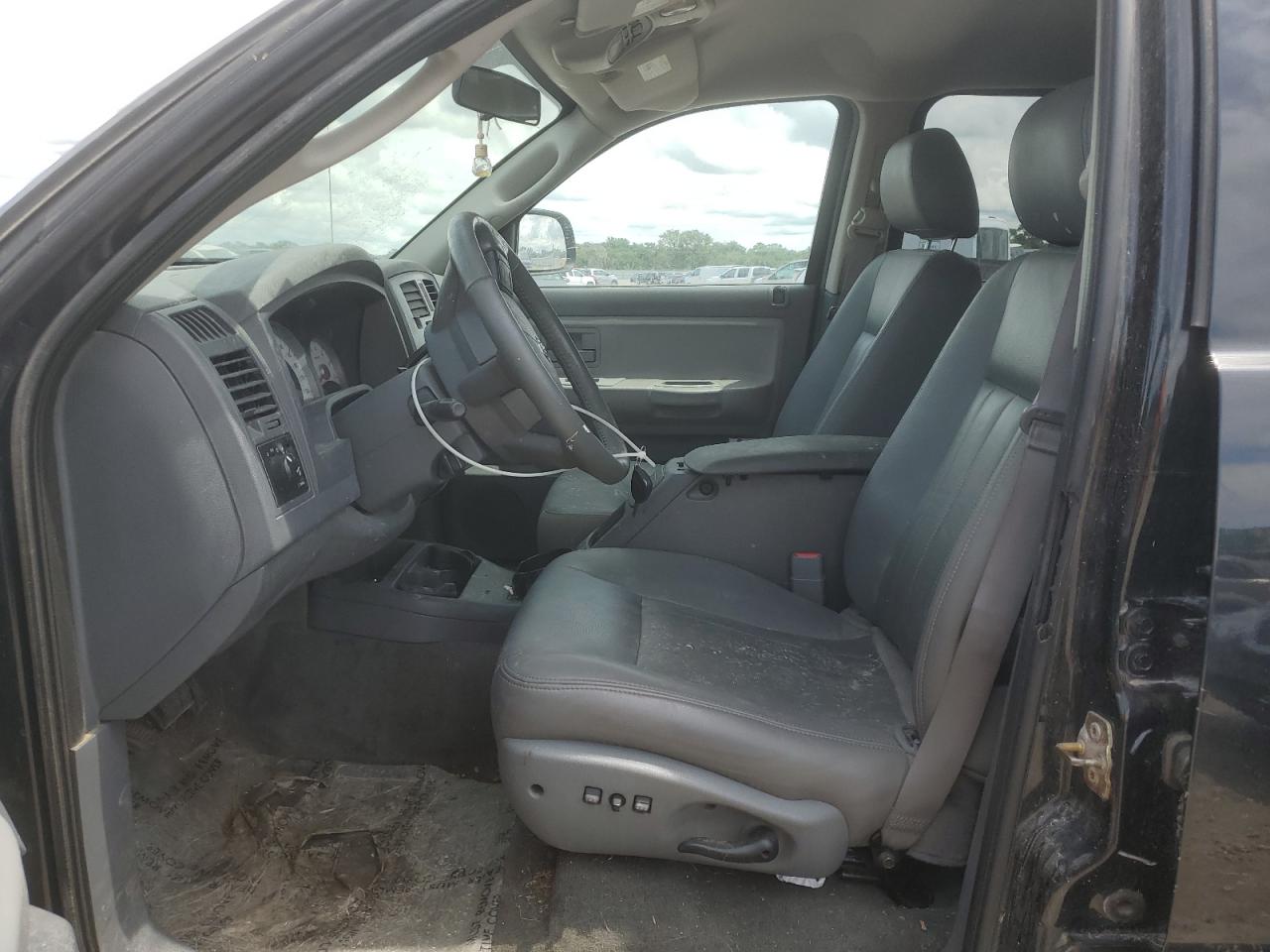 2006 DODGE DAKOTA