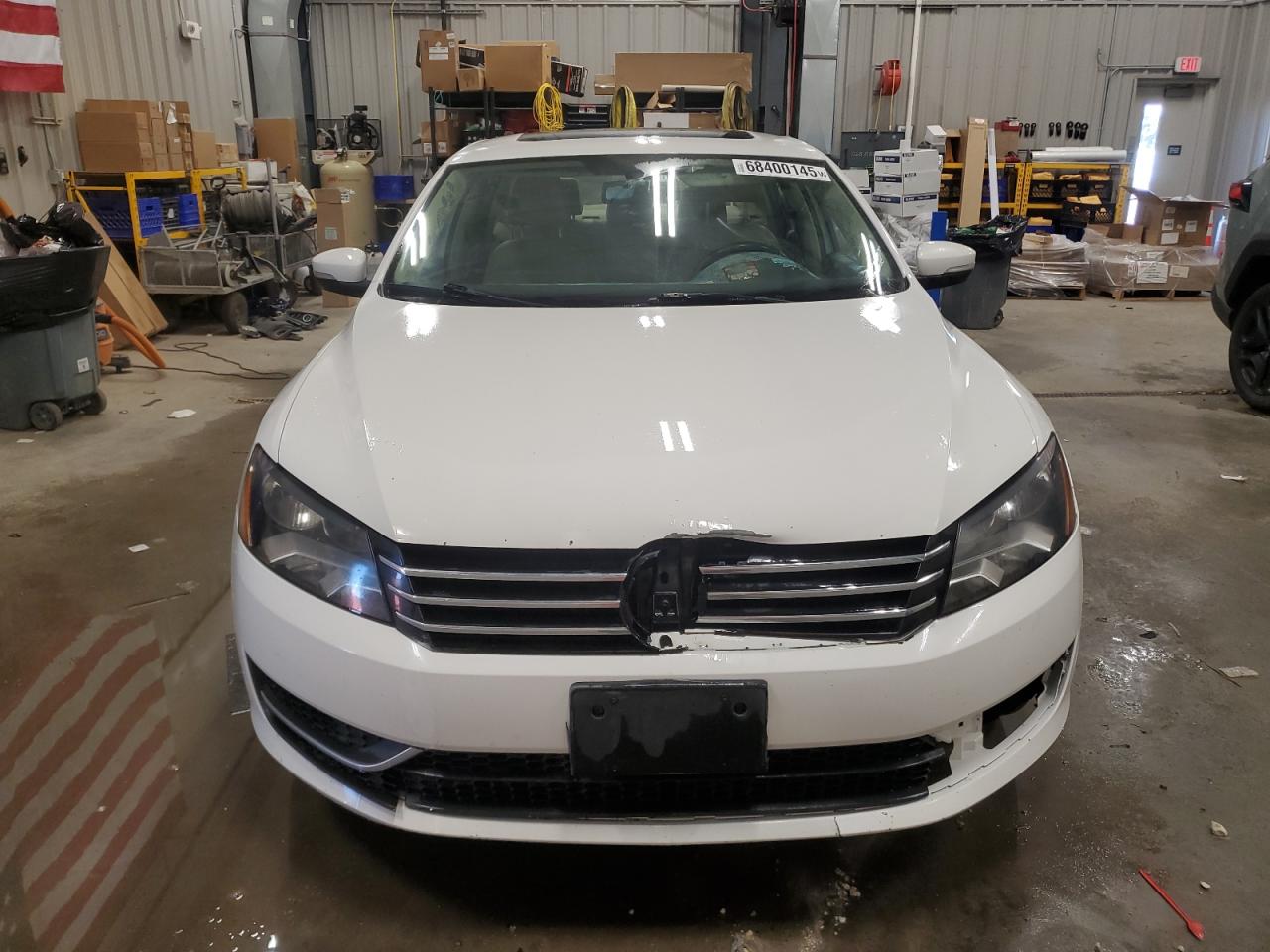 2013 VOLKSWAGEN PASSAT