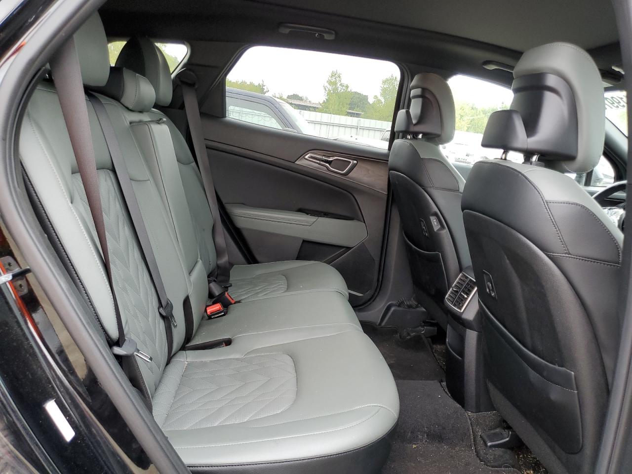 2023 KIA SPORTAGE X