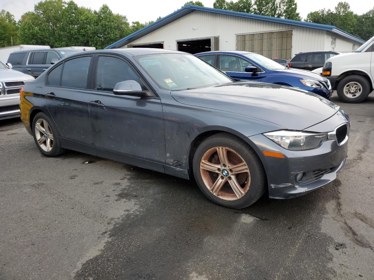 2013 BMW 3 SERIES