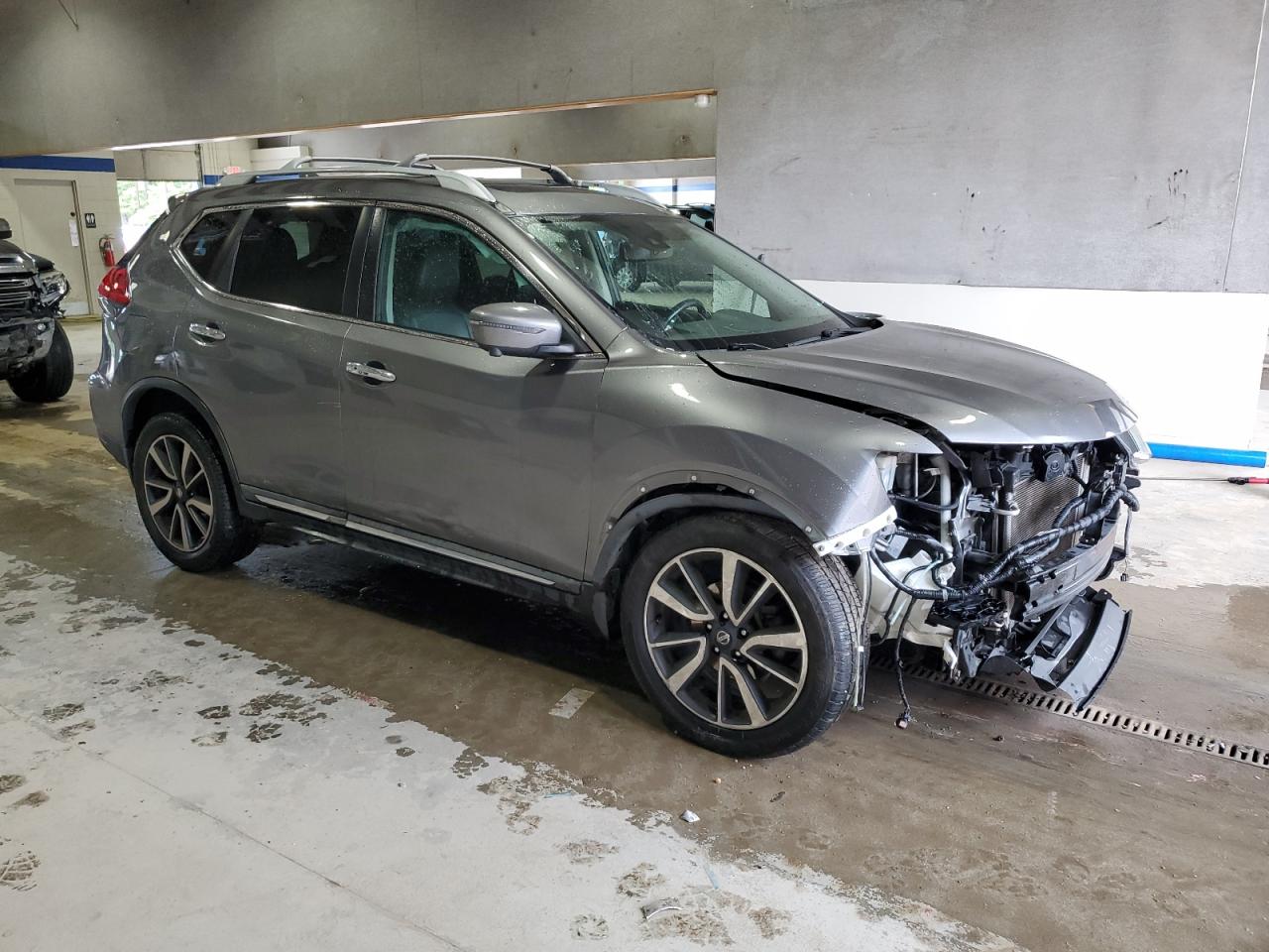2017 NISSAN ROGUE