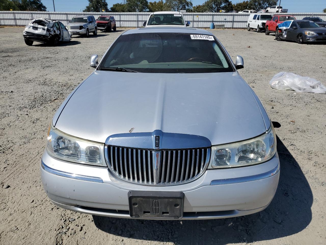 2002 LINCOLN TOWNCAR