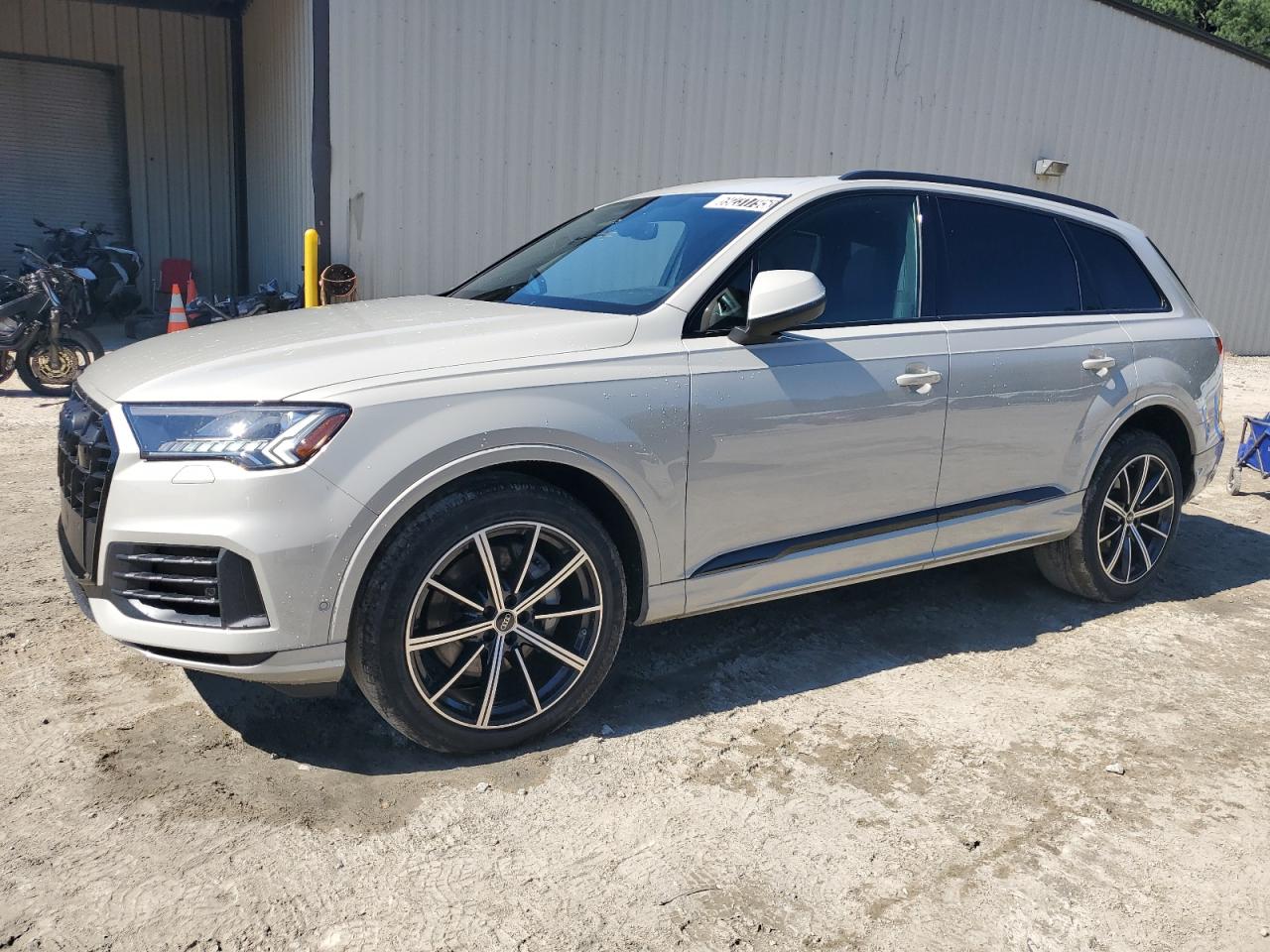 2023 AUDI Q7