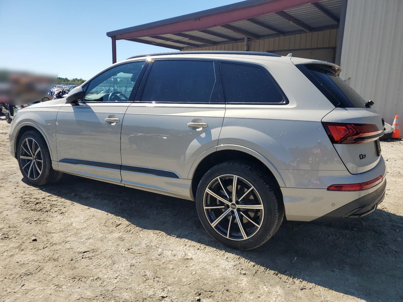 2023 AUDI Q7