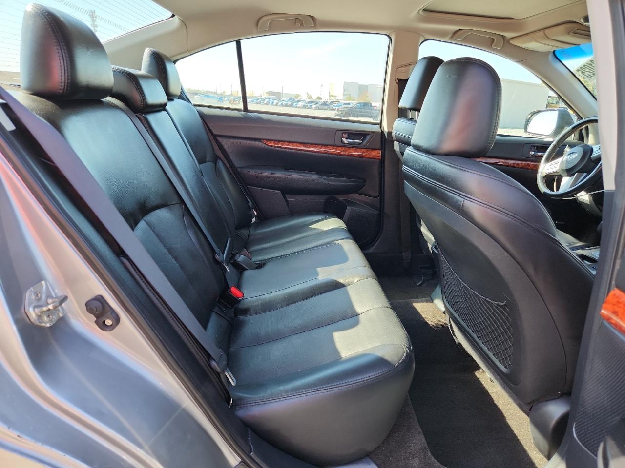 2011 SUBARU LEGACY