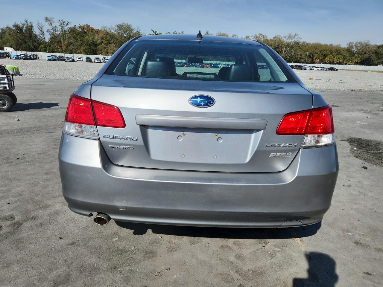 2011 SUBARU LEGACY