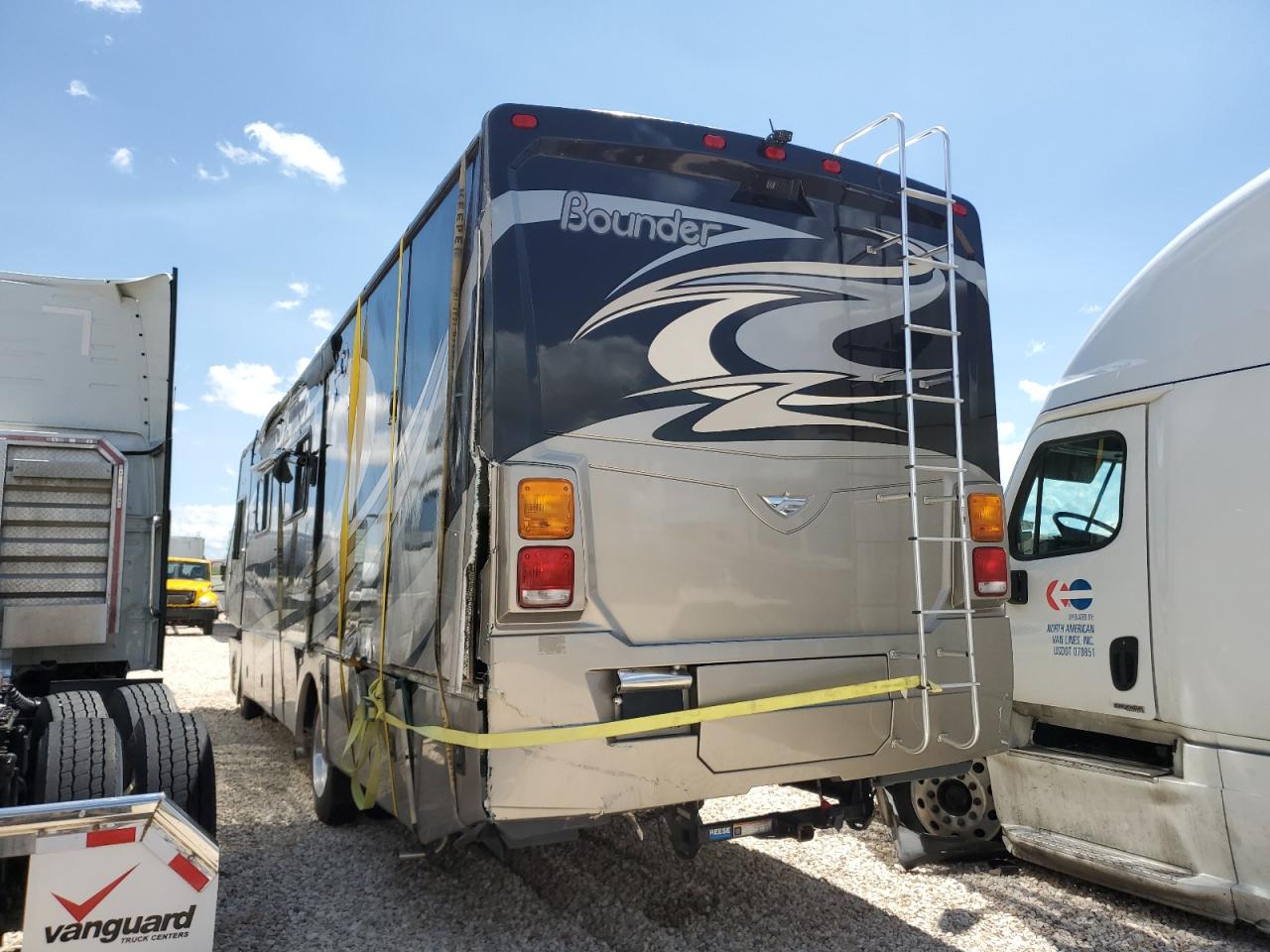 2012 FORD F530