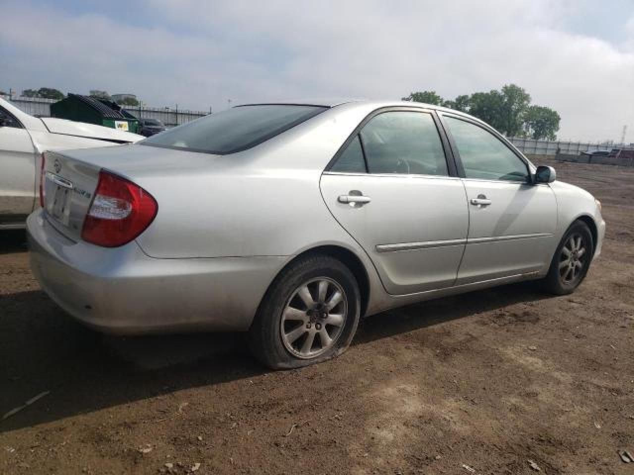 2002 TOYOTA CAMRY