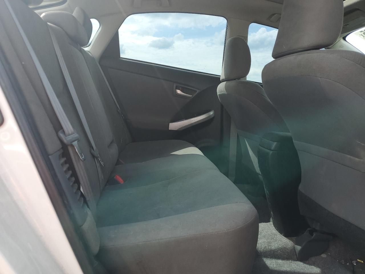 2015 TOYOTA PRIUS