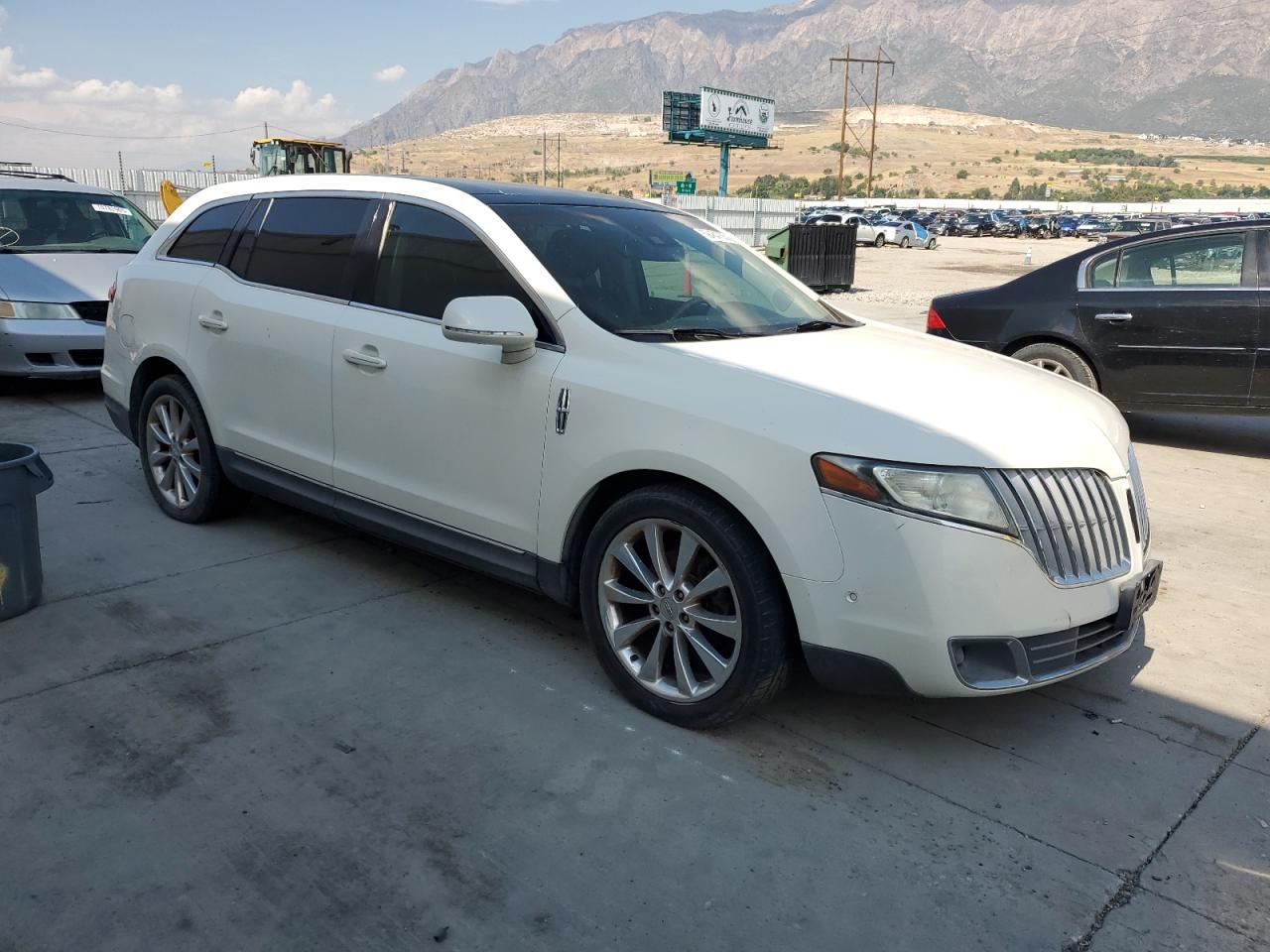 2012 LINCOLN MKT
